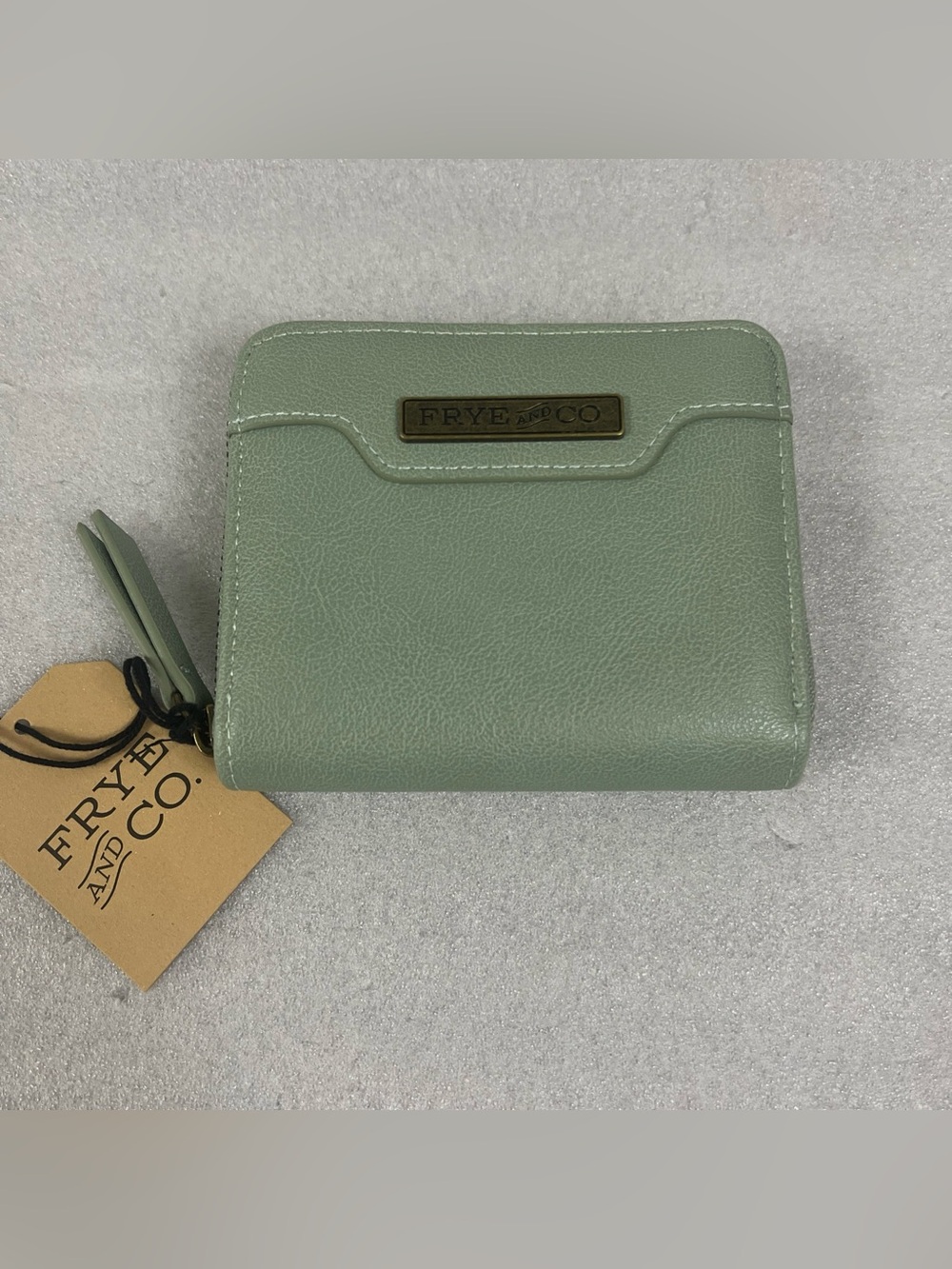Frye and CO Zip Card Case Mini Pocket Wallet Sage Green